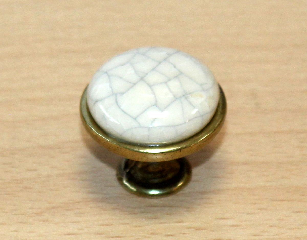 11047 knopka 29mm mosaz - porcelánový popraskaný