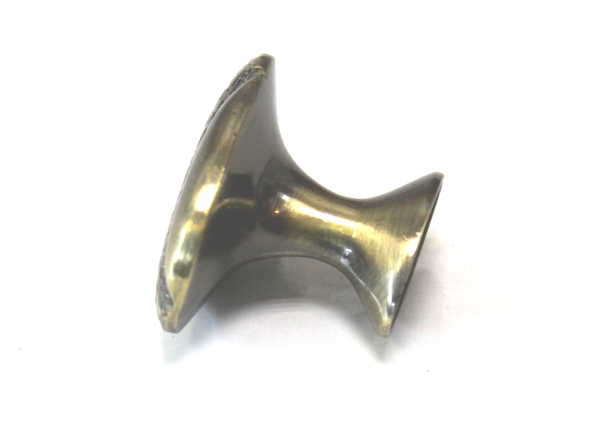 11105-knopka staromosaz 32x21