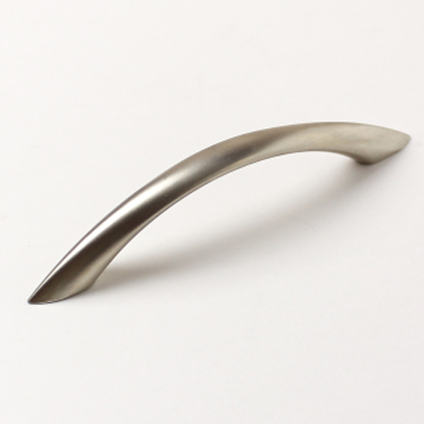 11116-úchyka satén nikl 128mm