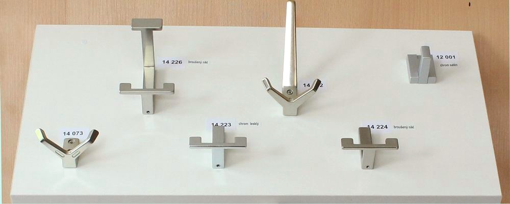 12001 věšák SIRO satén chrom