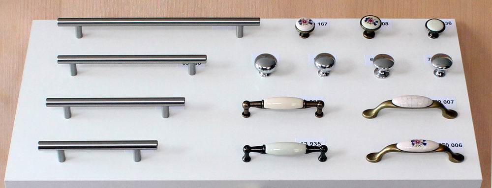 12030 knopka LUBA 32mm chrom lesk