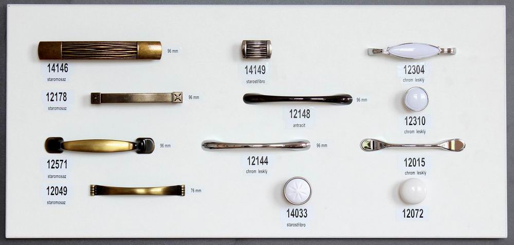 12049 úchytka MIRKA rozteč 76mm staromosaz
