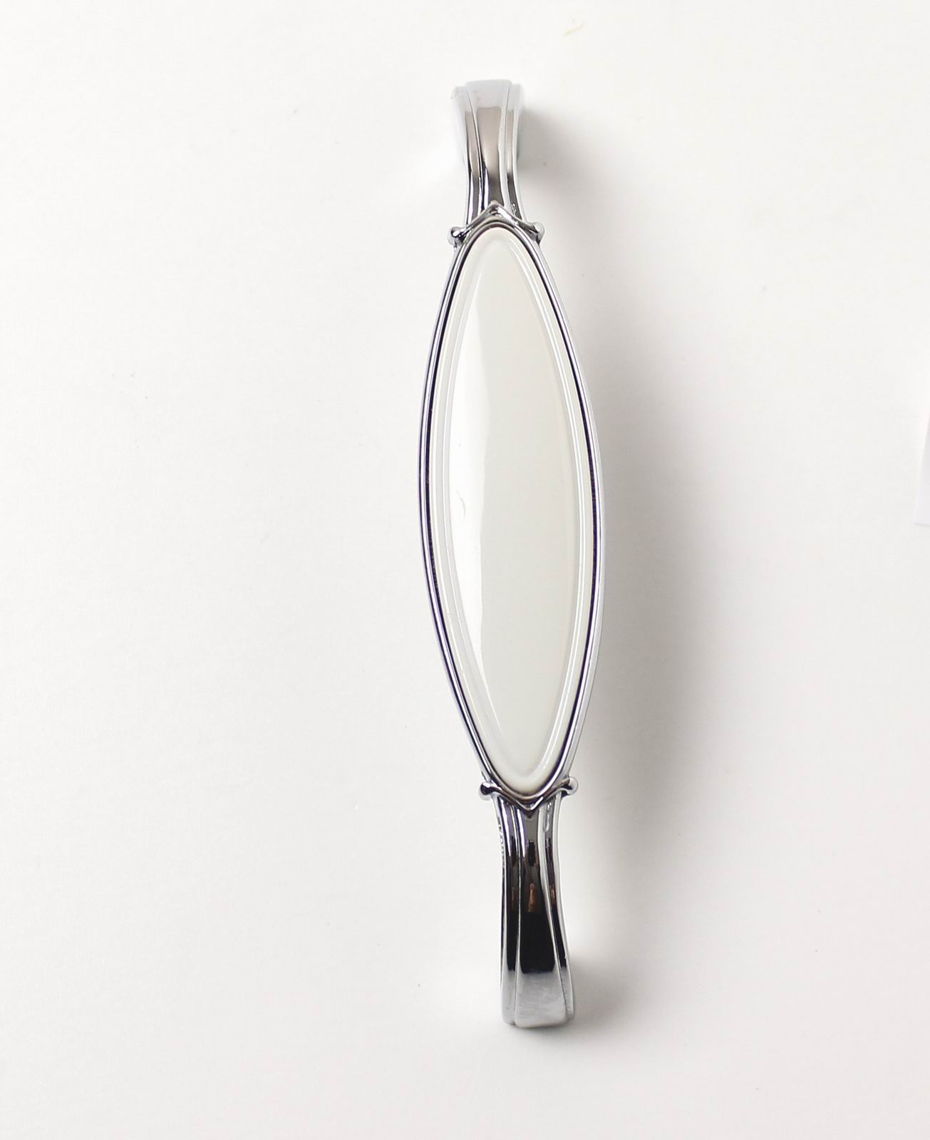 12304 úchytka rozteč 96mm chrom lesklý