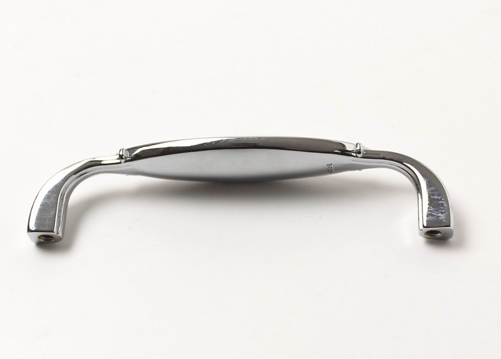 12304 úchytka rozteč 96mm chrom lesklý