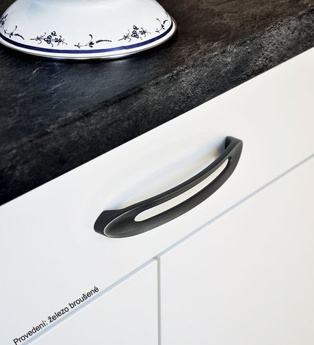 12582 úchytka rozteč 160mm železo broušené