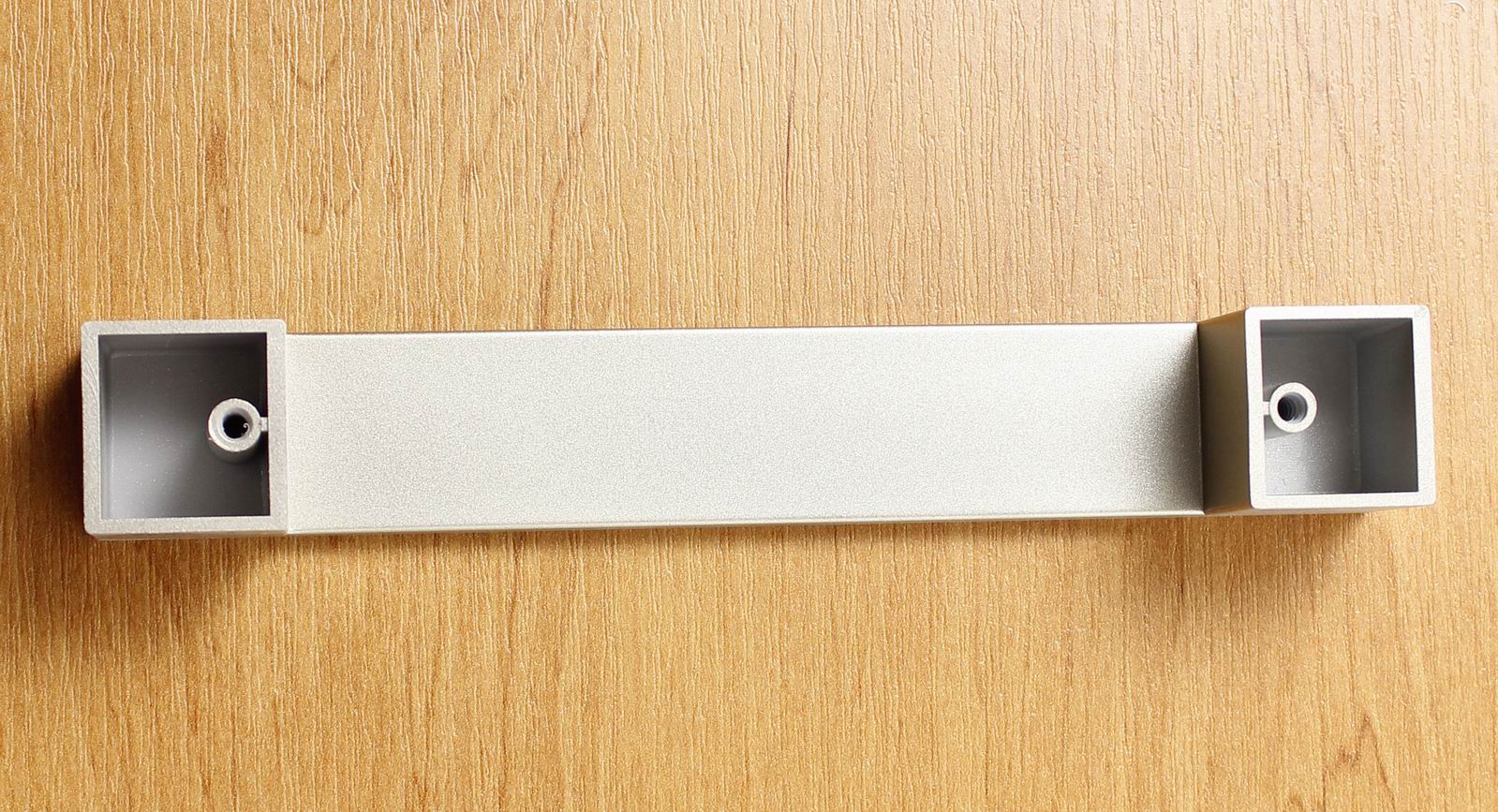 12780 úchytka IRIS rozteč 128mm nikl efekt