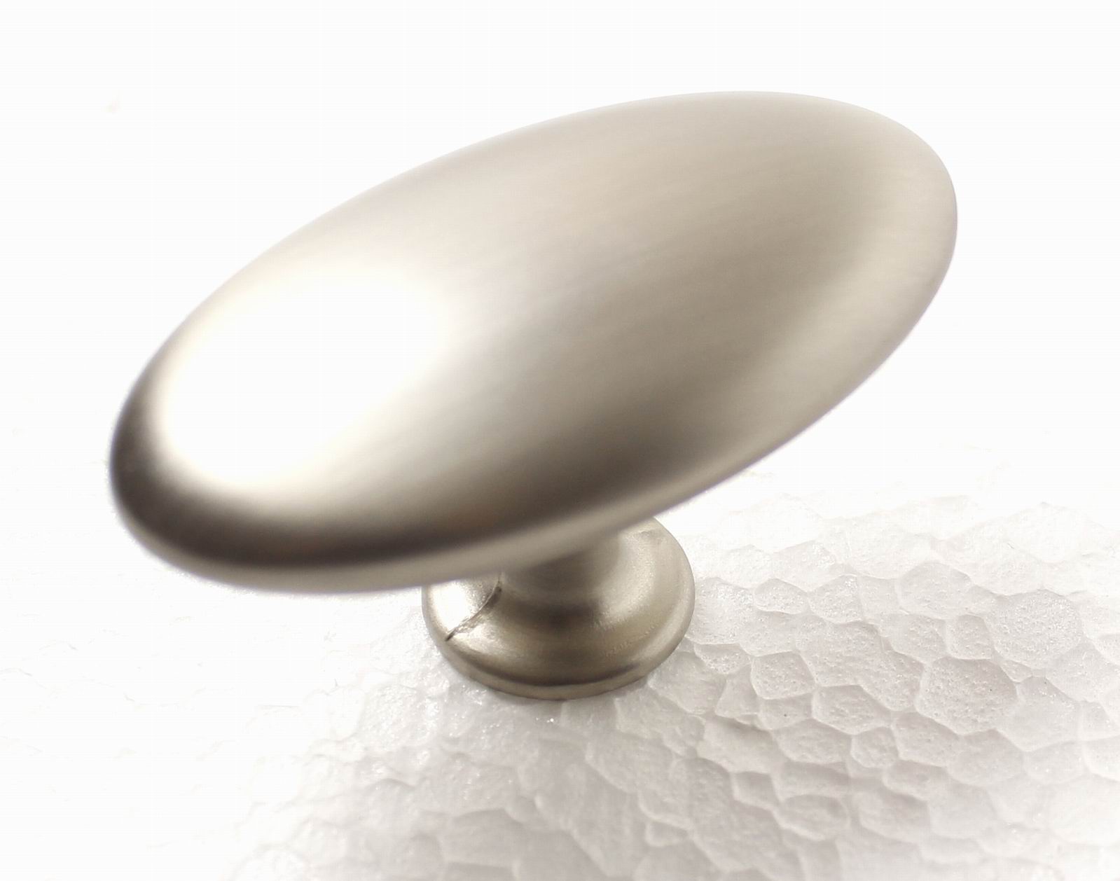 12897 knopka Kovová ušlechtilá ocel matná