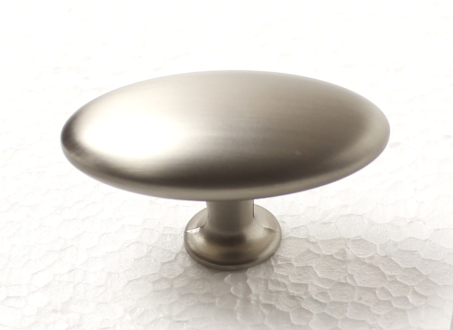 12897 knopka Kovová ušlechtilá ocel matná