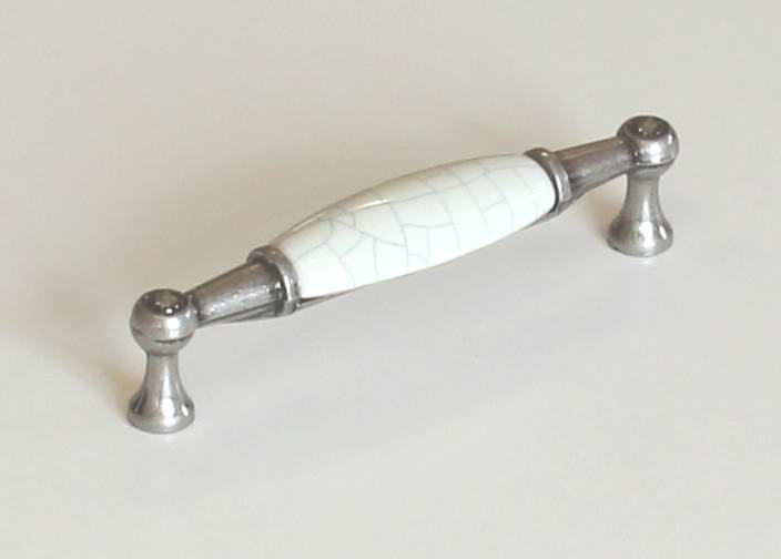 12939 úchytka ERIKA rozteč 96mm starostříbro. porcelán