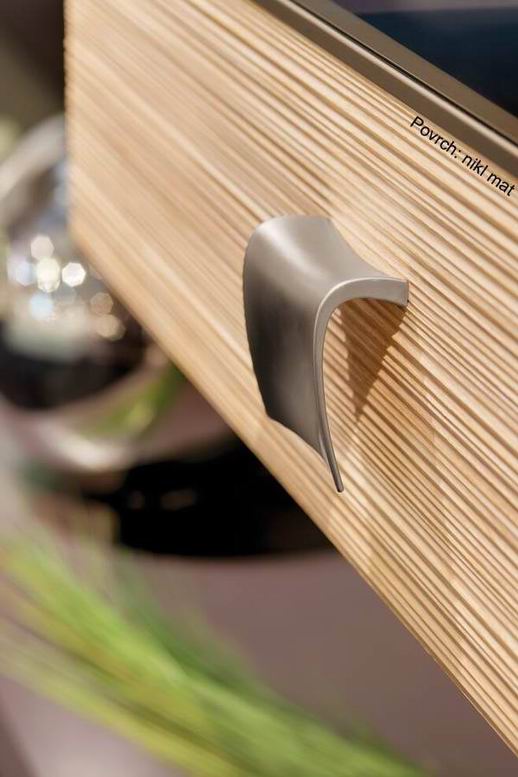 12966 úchytka Kovová -