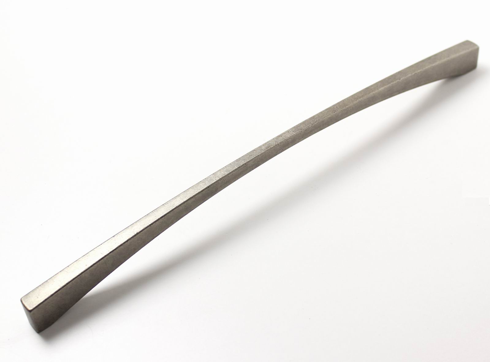 12991 úchytka rozteč 320mm antik ocel efekt