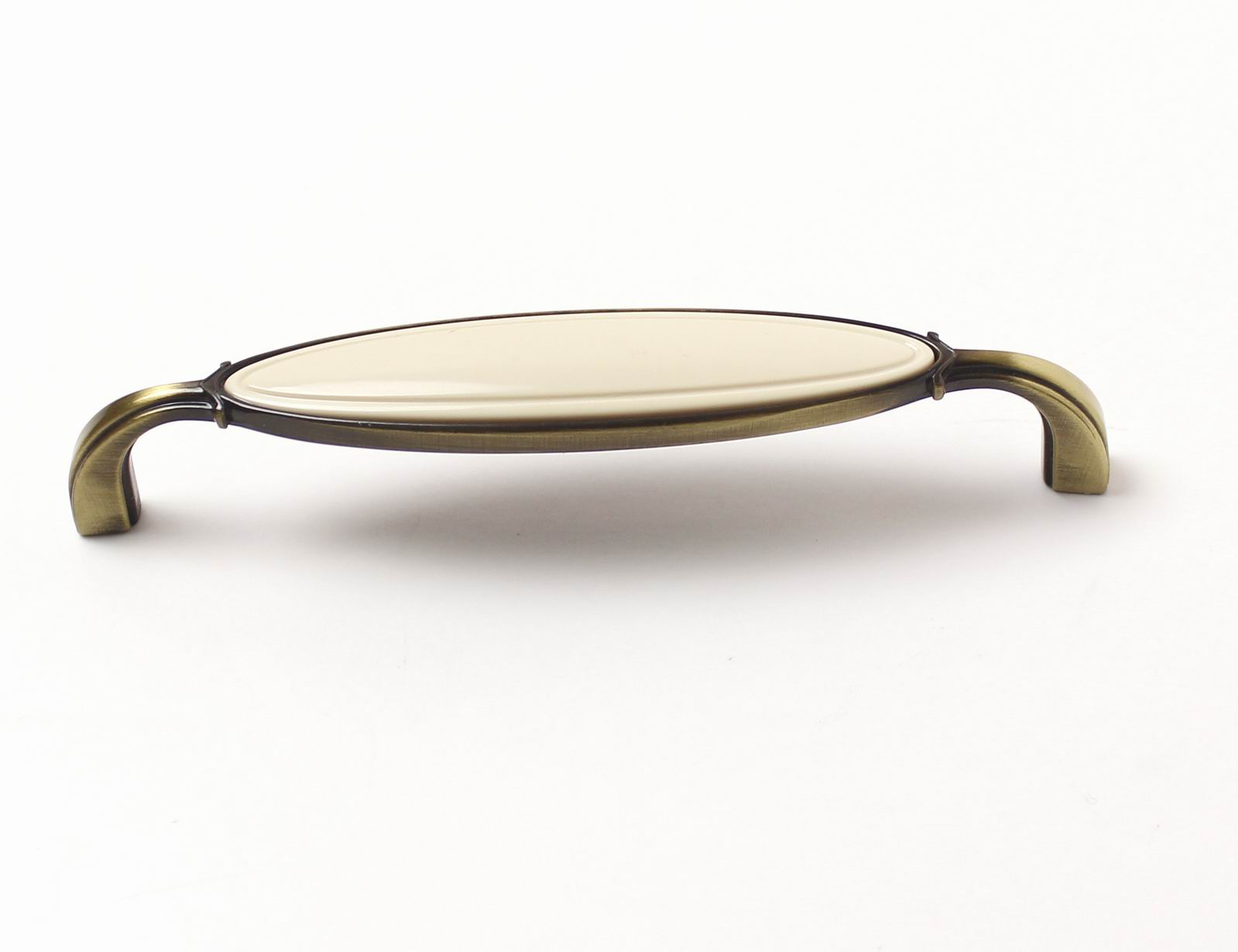 14017 úchytka DITA rozteč 128mm staromosaz