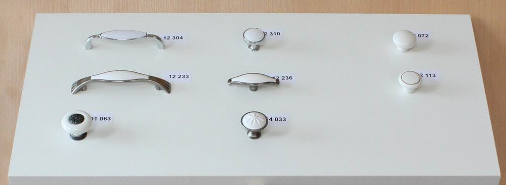 14033 úchytka KVIDO starostříbro