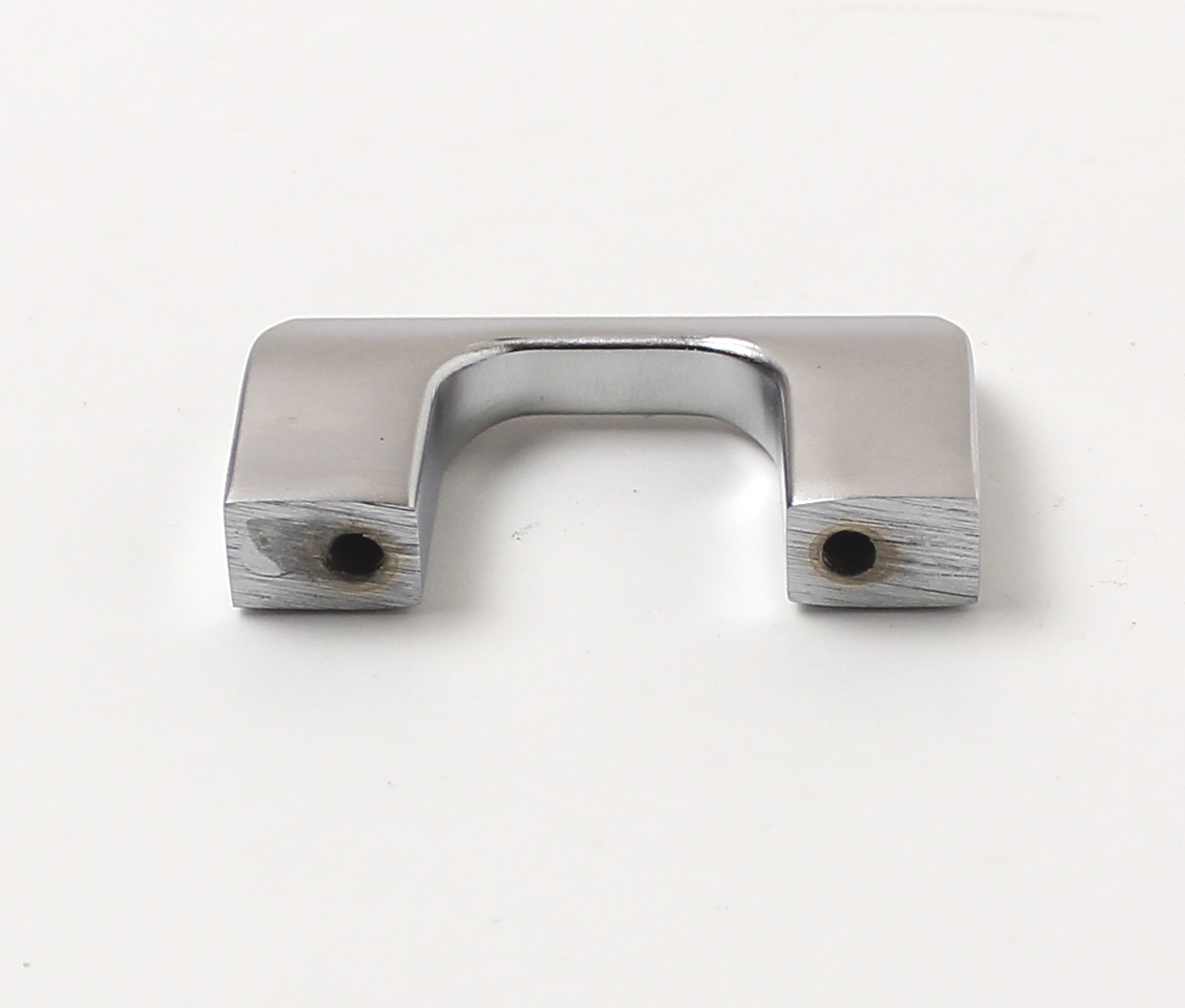 14048 úchytka VANDA rozteč 32mm satén chrom