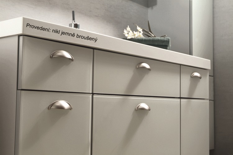 14084 úchytka MUŠLE ocel mat