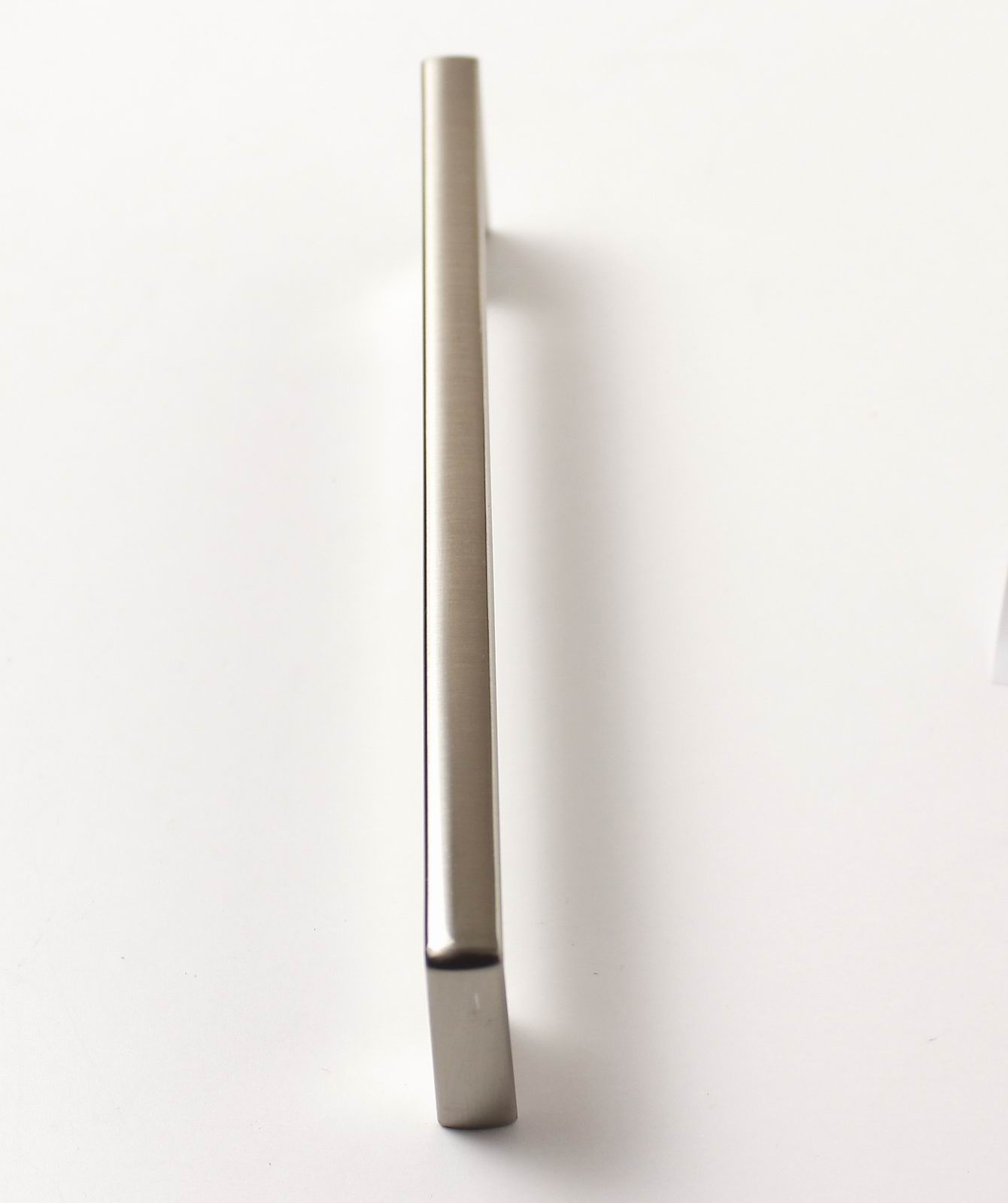 14173 úchytka rozteč 160mm broušený nikl