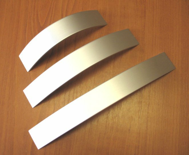 62212 úchytka RYS rozteč 96mm hliník