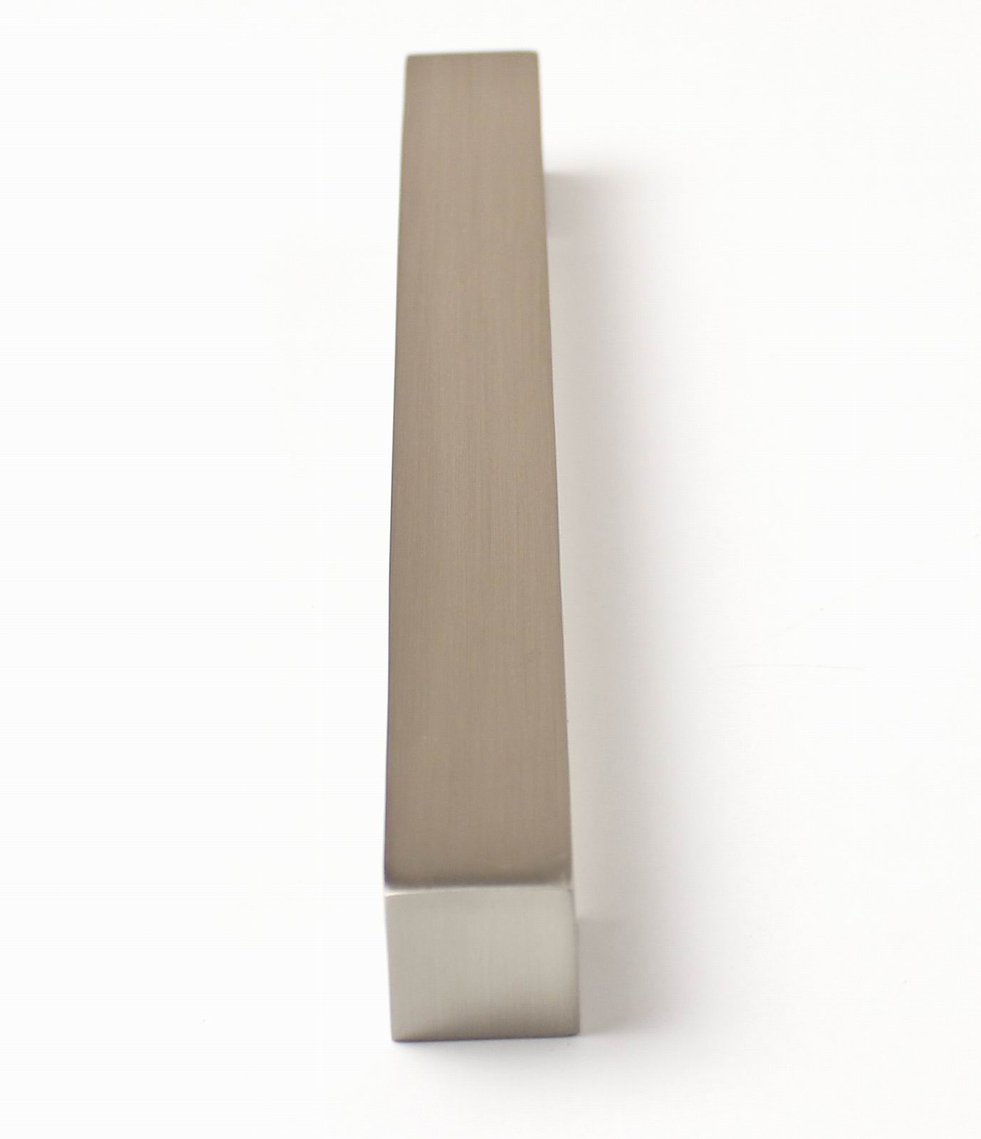 62277 úchytka NIKOL rozteč 192mm broušený nikl