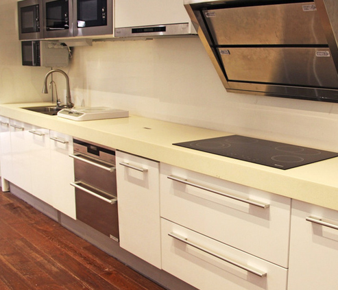 62461 úchytka PALANA rozteč 736mm nerez