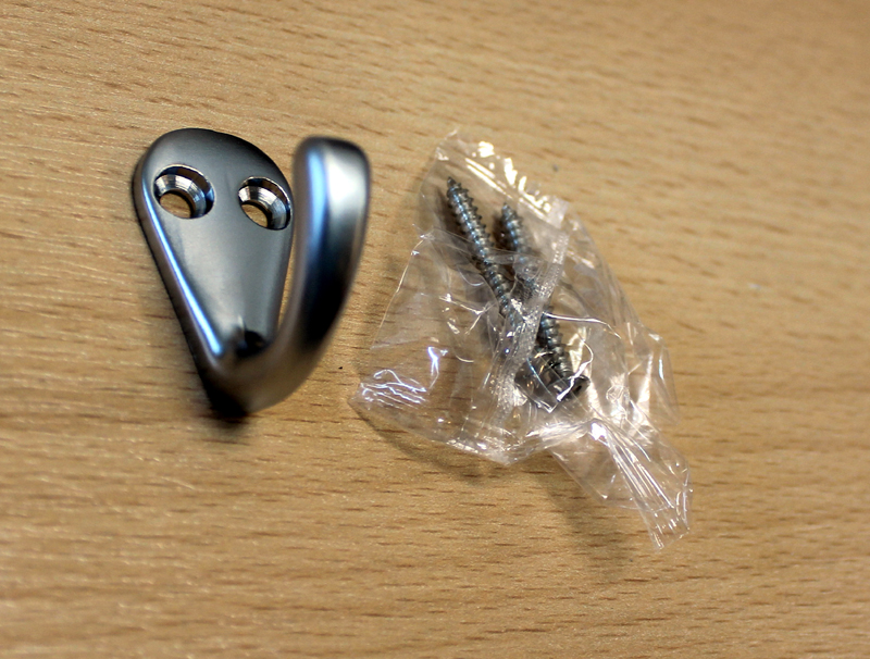 62712 háček H1k satén chrom