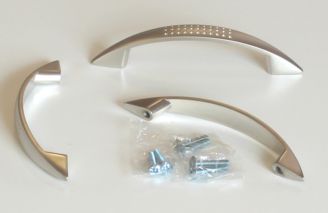 63093 úchytka JAMO rozteč 96mm nikl satén