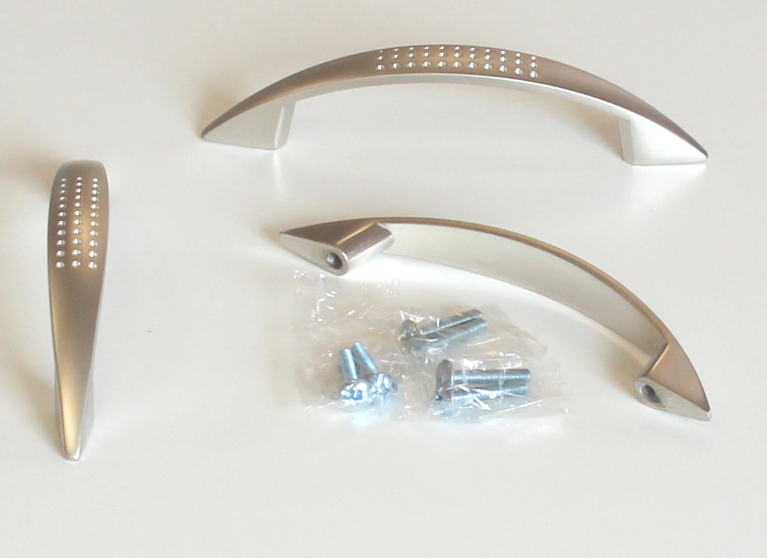 63093 úchytka JAMO rozteč 96mm nikl satén