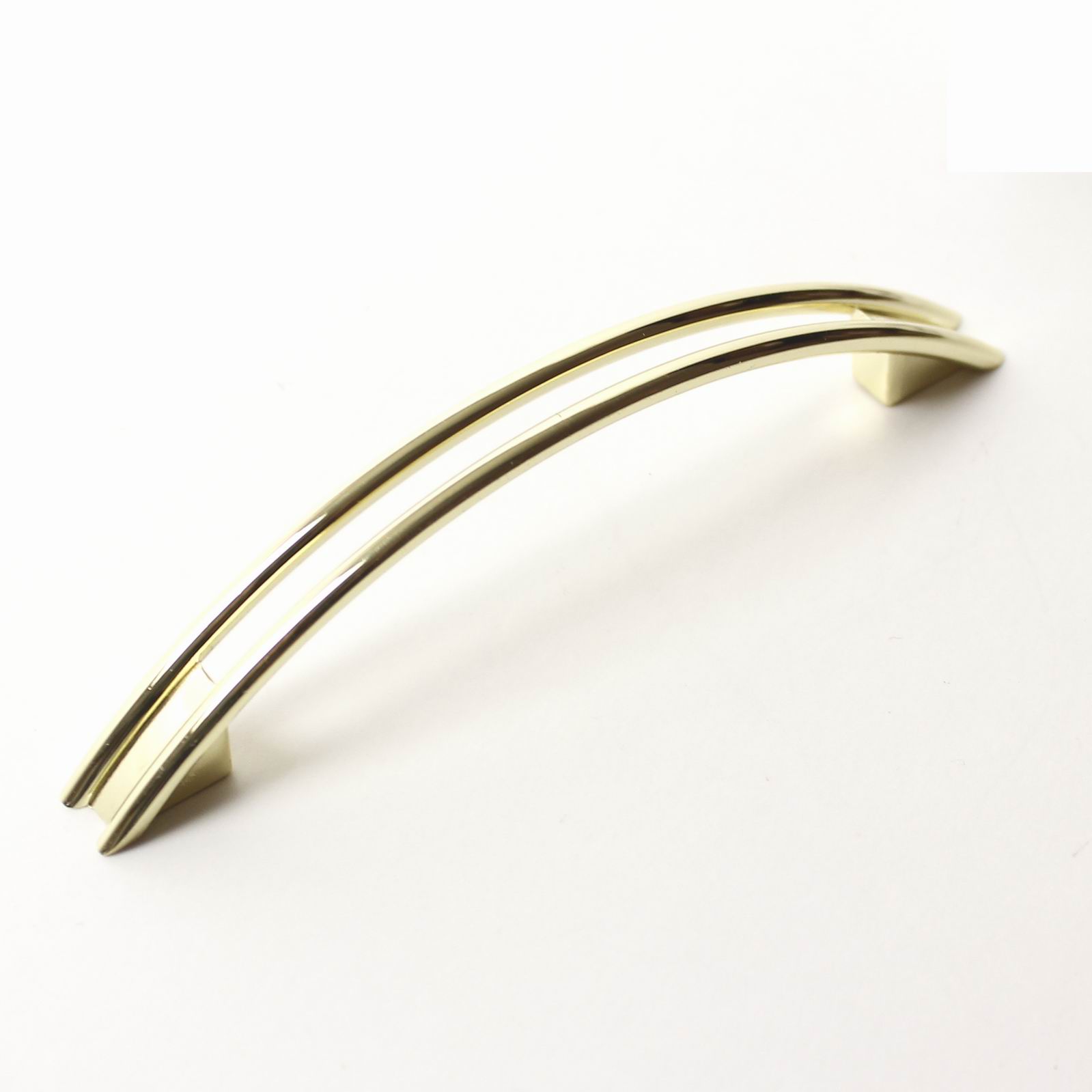 63122 úchytka MARTIN rozteč 96mm mosaz lesklá