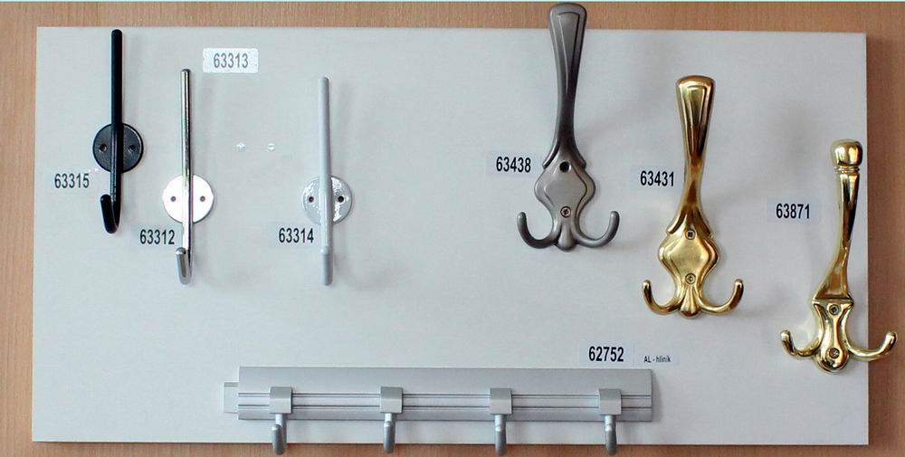 63314 věšák VLASTA bílá