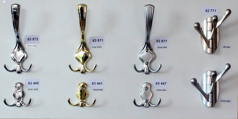 63441 věšák ROKOS mosaz lesklá