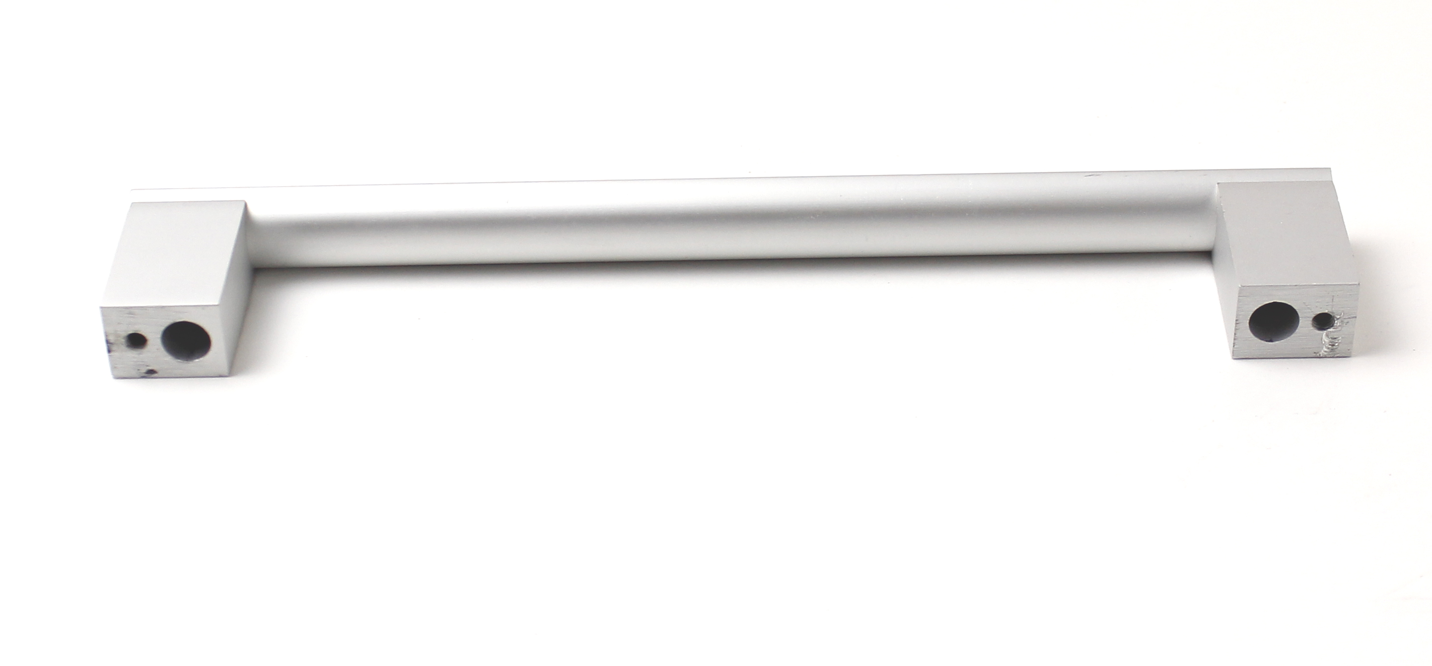 63733 úchytka XAVER rozteč 192mm hliník