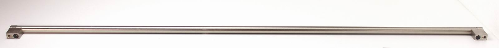 63781 úchytka PALOMA rozteč 736mm nerez