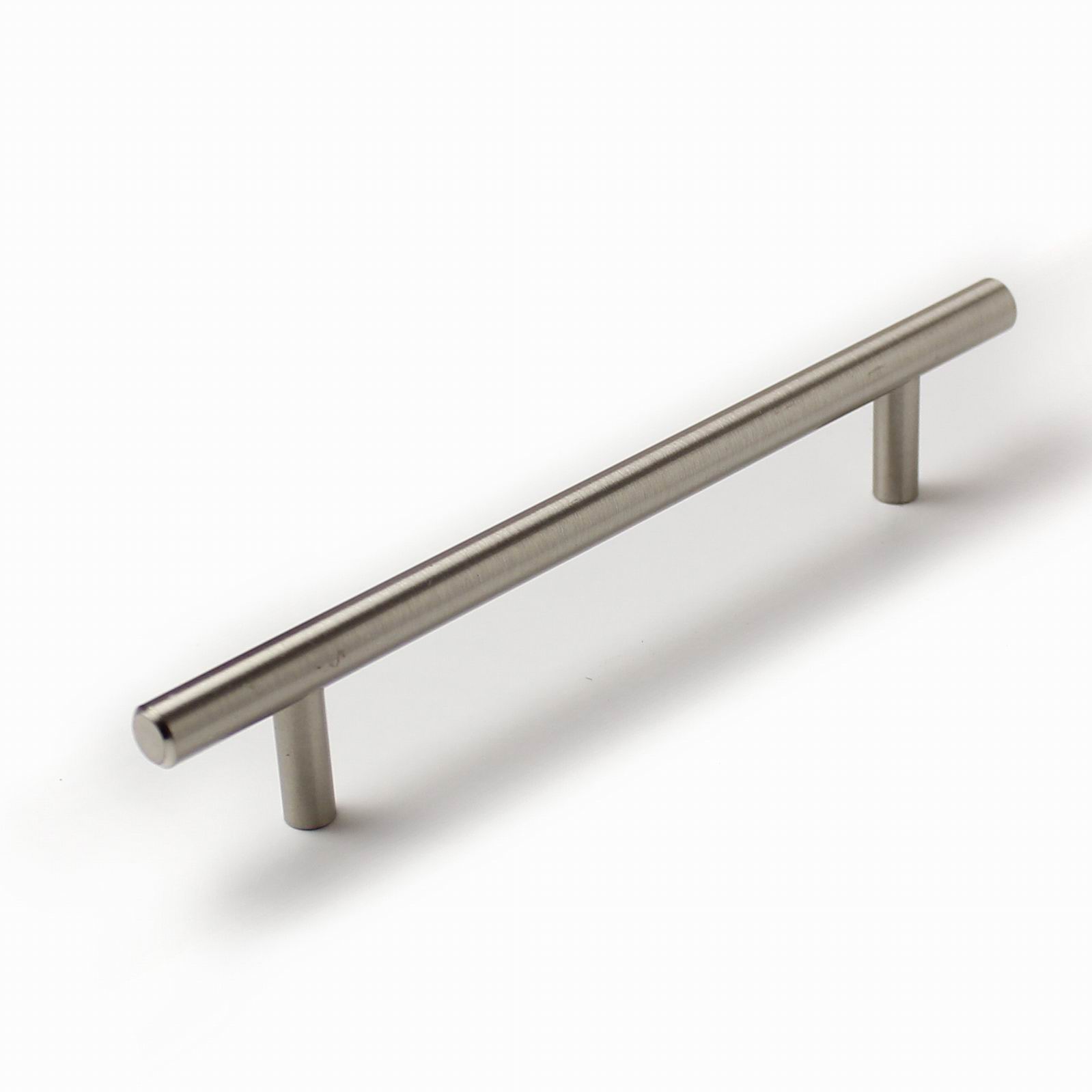 63822 úchytka HRAZDA rozteč 128mm broušený nikl