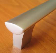 63934 úchytka LADA rozteč 192mm hliník