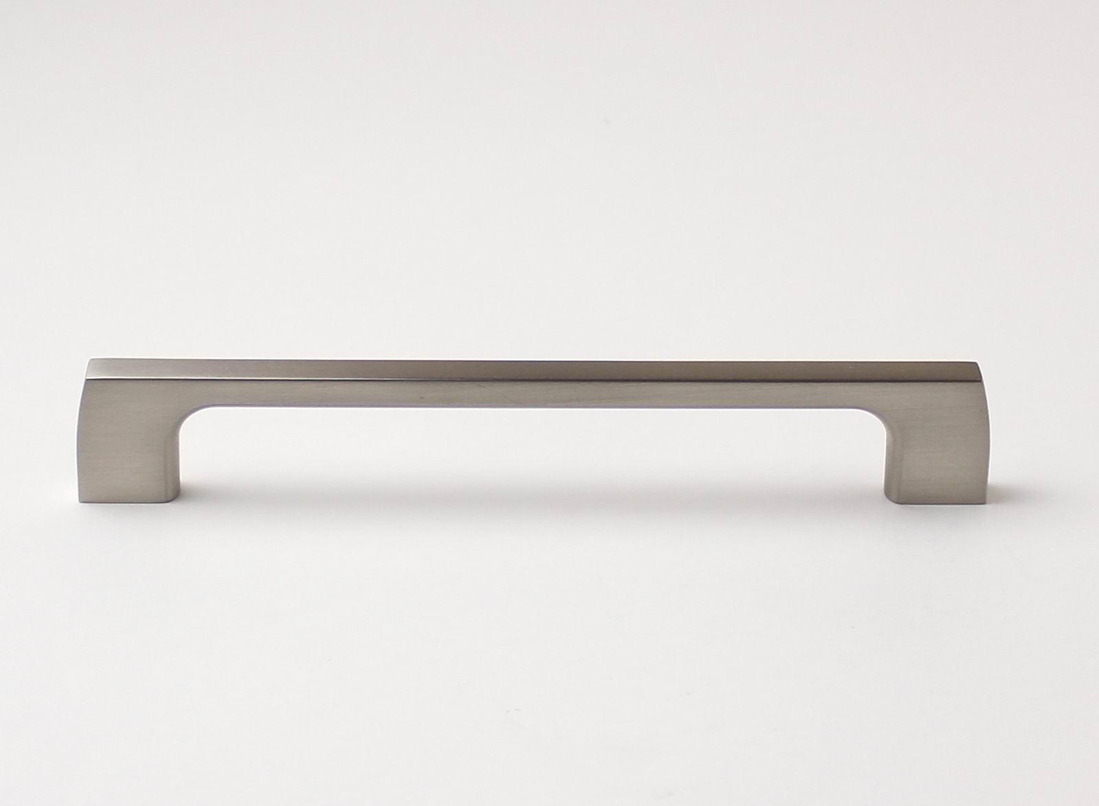 770019 úchytka  CELKA rozteč 160mm broušený nikl