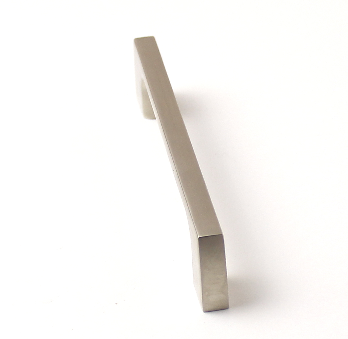 770020 úchytka  CELKA rozteč 128mm satén nikl