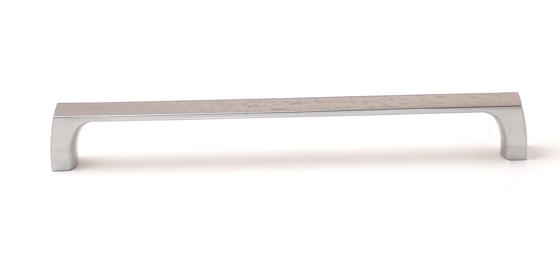 770025 úchytka  HELENA rozteč 192mm satén chrom