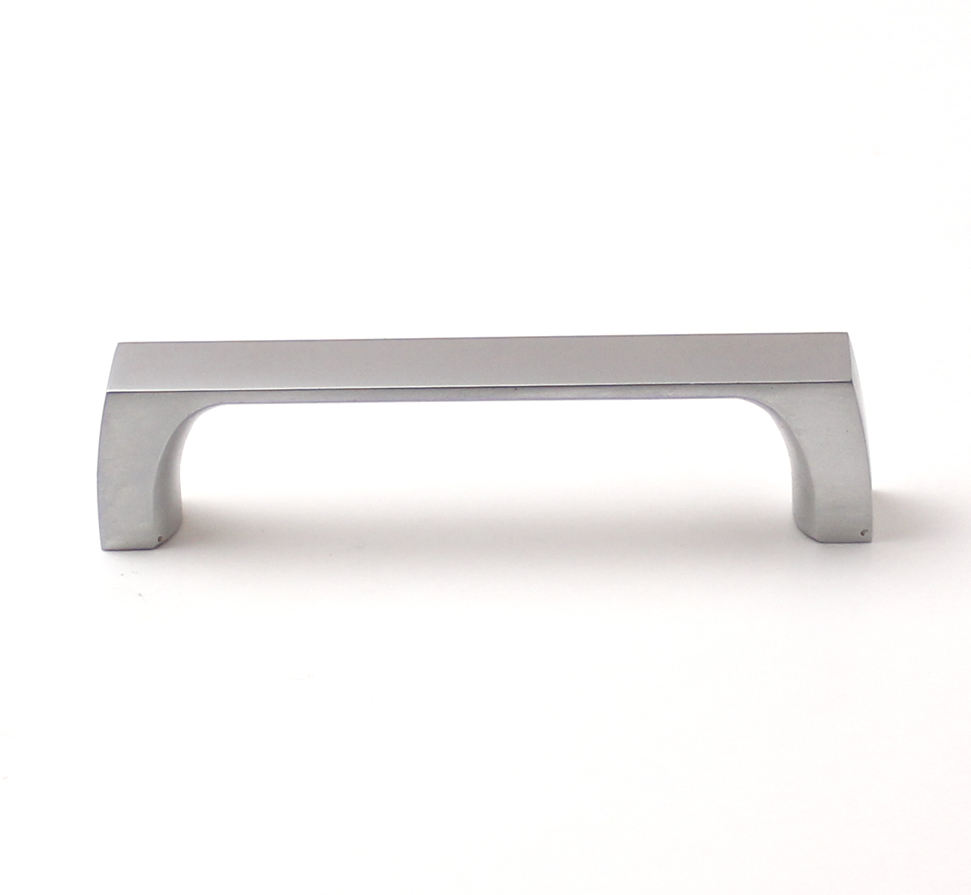 770031 úchytka  HELENA rozteč 96mm satén chrom