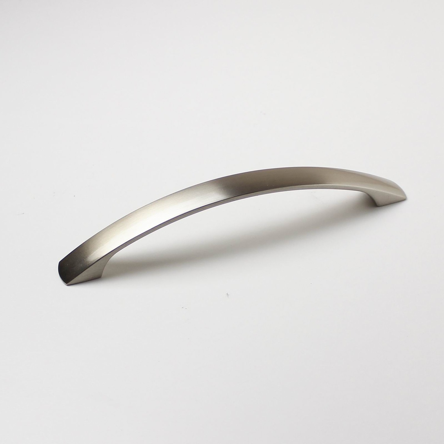 770036 úchytka  RUGBY rozteč 160mm broušený nikl