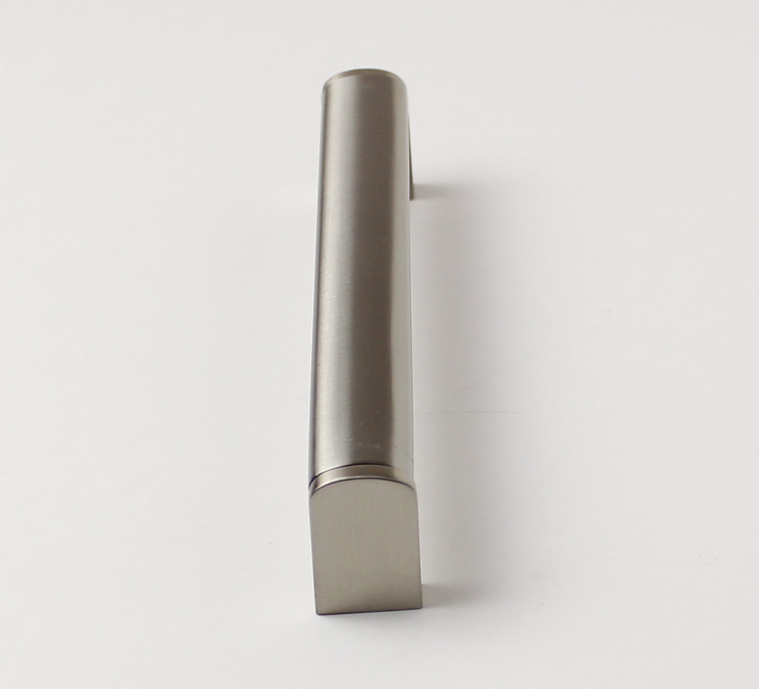 770046 úchytka rozteč 160mm nerez  RADKA