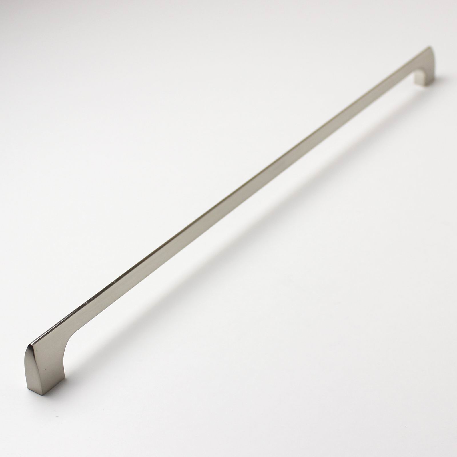 770049 úchytka ADAM rozteč 416mm broušený nikl