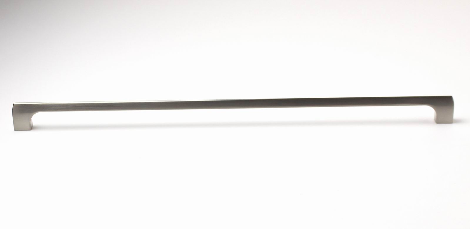 770049 úchytka ADAM rozteč 416mm broušený nikl