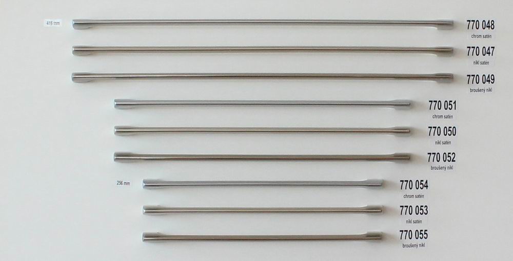 770053 úchytka ADAM rozteč 256mm satén nikl