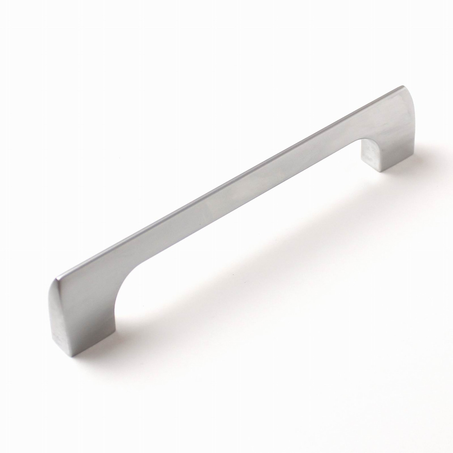 770064 úchytka ADAM rozteč 128mm broušený nikl