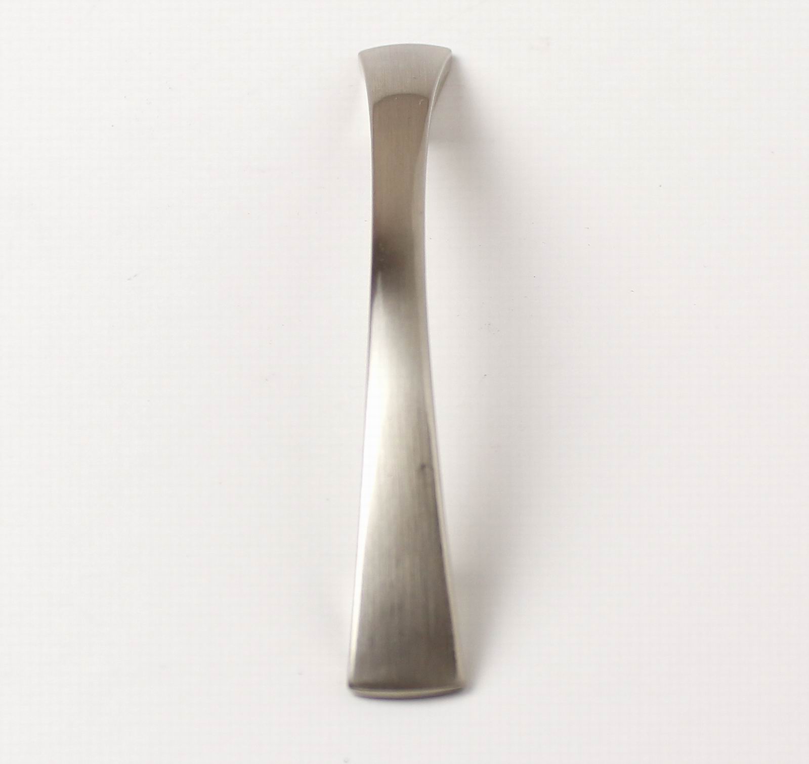 770080 úchytka  DARA rozteč 96mm broušený nikl