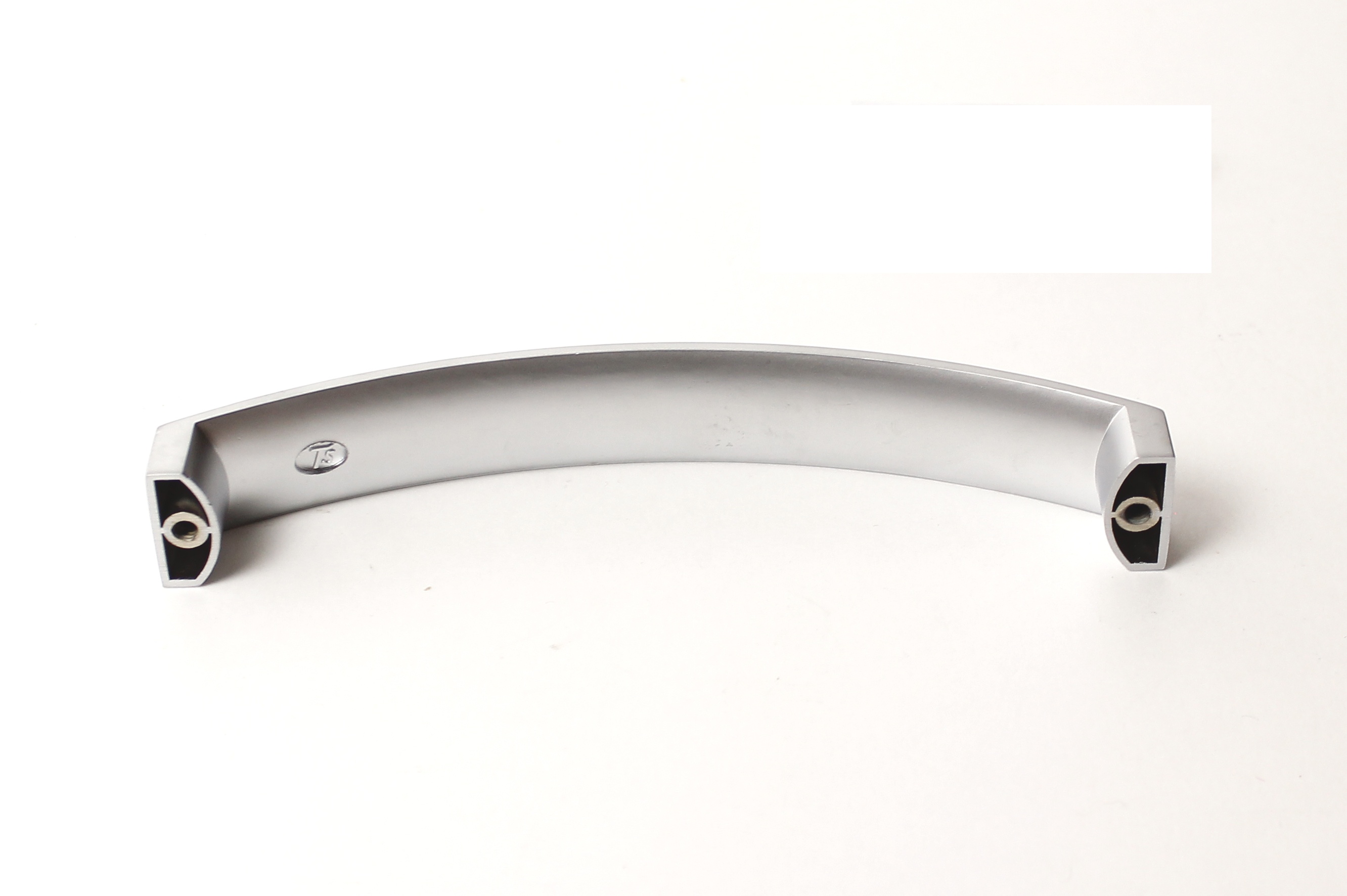 770105 úchytka  DADY rozteč 128mm satén chrom