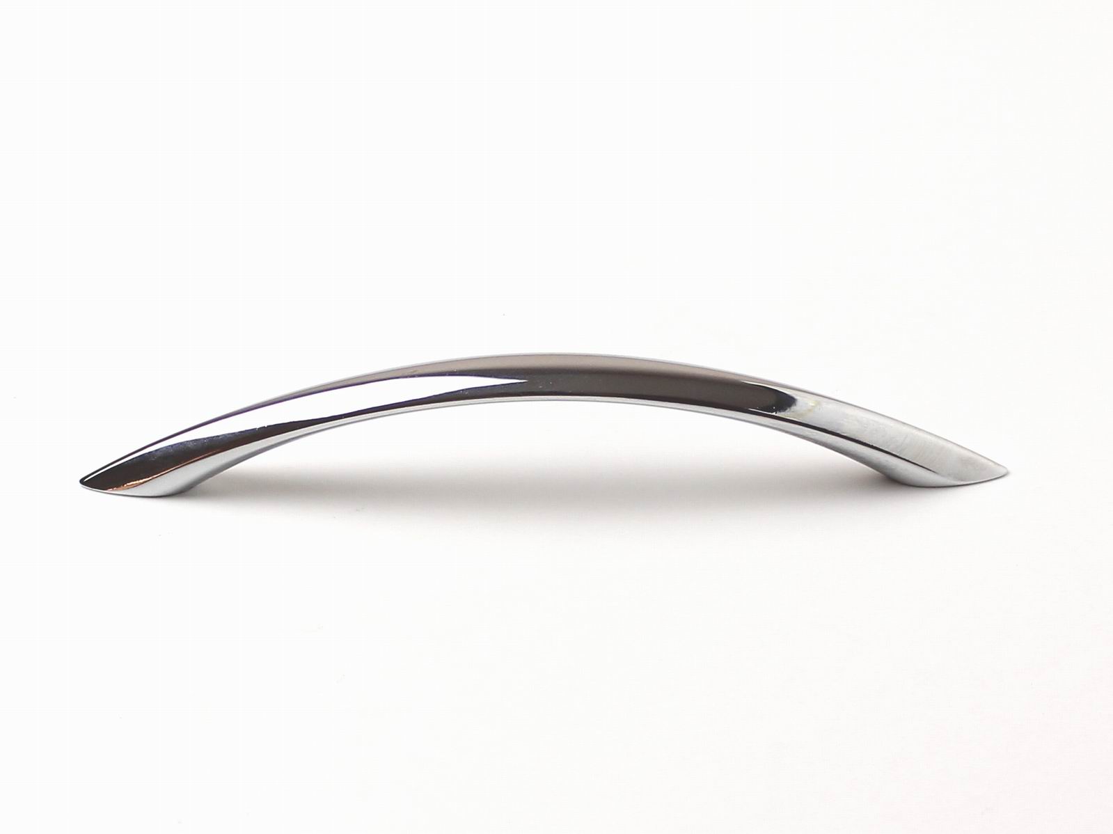 770131 úchytka  KAREL rozteč 128mm chrom lesklý