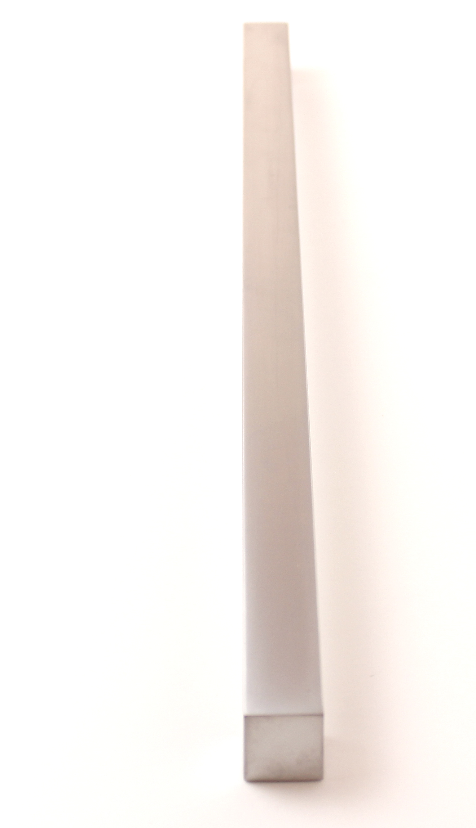 770133 úchytka VOJTA rozteč 384mm satén chrom