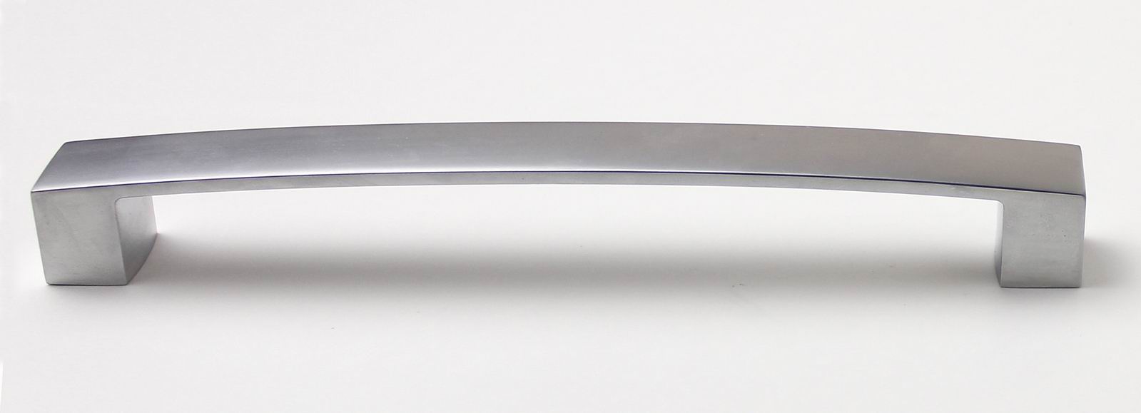 770142 úchytka VOJTA rozteč 192mm satén chrom