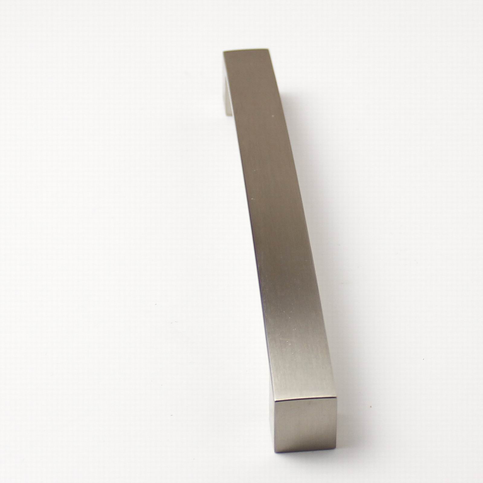 770143 úchytka VOJTA rozteč 192mm broušený nikl