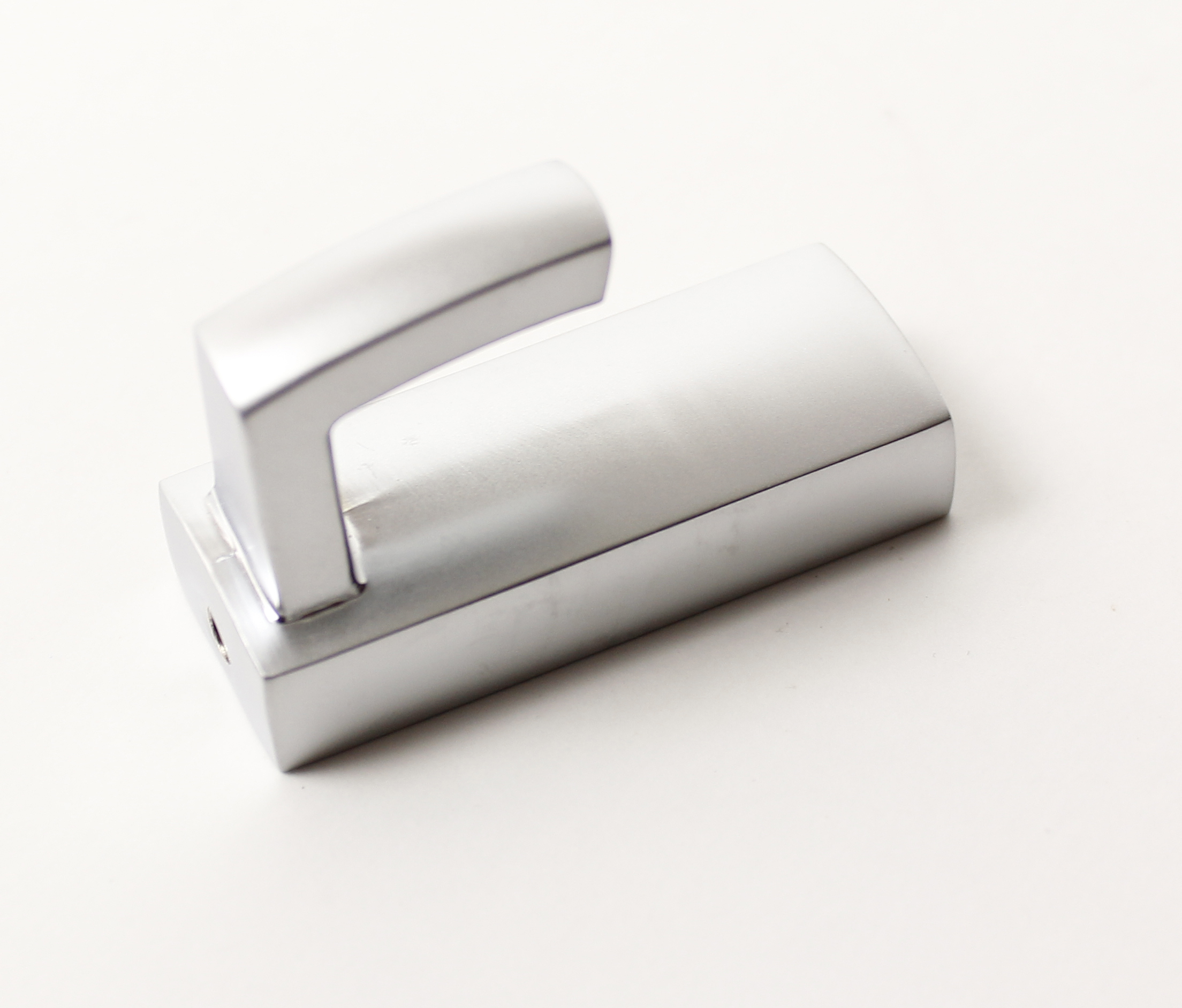 770191 háček kov satén chrom